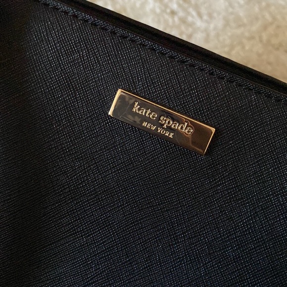 Kate Spade Tote Purse - Picture 4 of 14